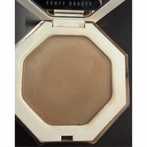 Fenty Beauty Cheeks Out Bronzer in Butta Biscuit